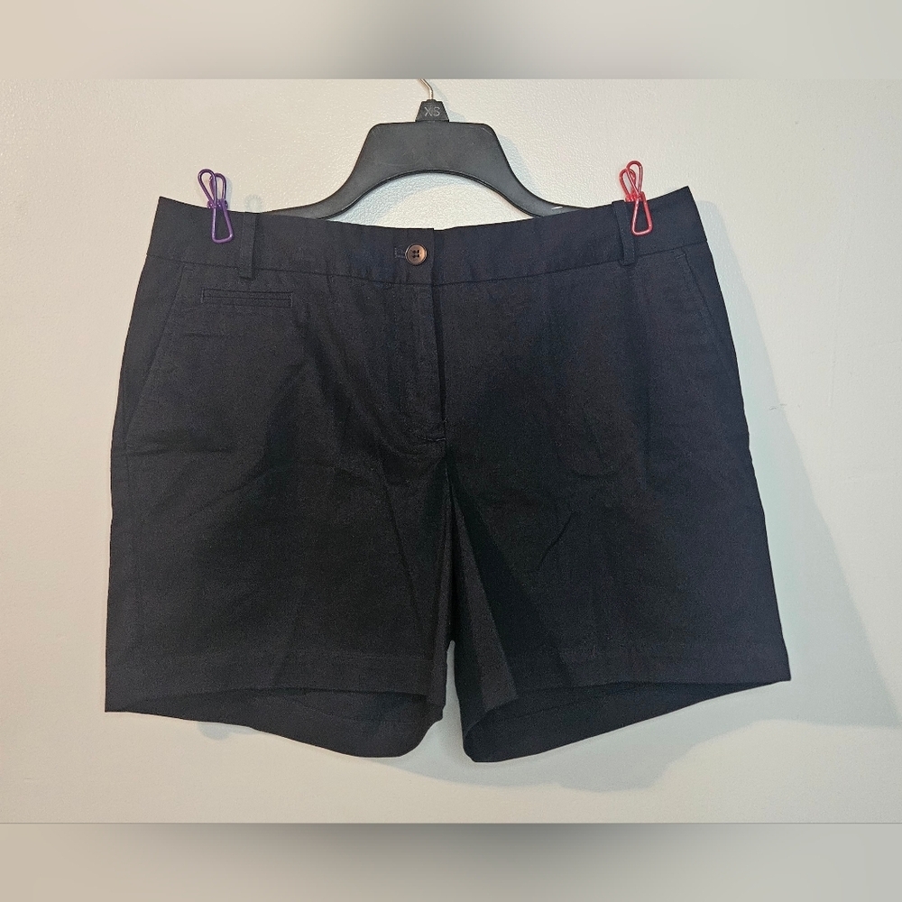 🩷Talbots Shorts Size 10 Color Black💜